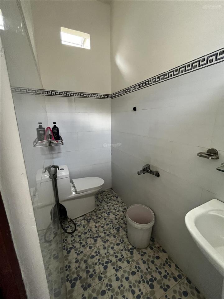 Bán nhà chính chủ đường nguyễn văn quá, diện tích 5m x 14m, đúc 3 tấm, giá 6 tỷ (chốt), hẻm 3m