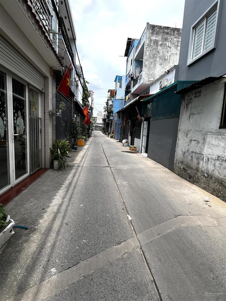 Nhà hẻm 4m đường liên khu 56, p. bhhb, diện tích 4mx16m, 1 tấm, giá 7 triệu/tháng, hẻm 4m thông
