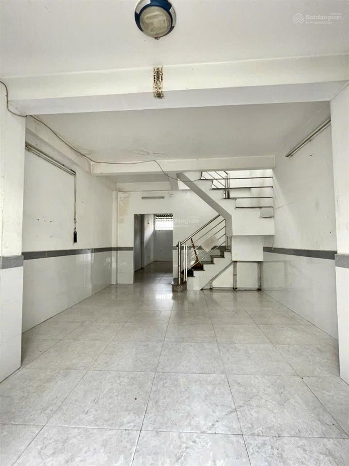 Nhà hẻm 4m đường liên khu 56, p. bhhb, diện tích 4mx16m, 1 tấm, giá 7 triệu/tháng, hẻm 4m thông