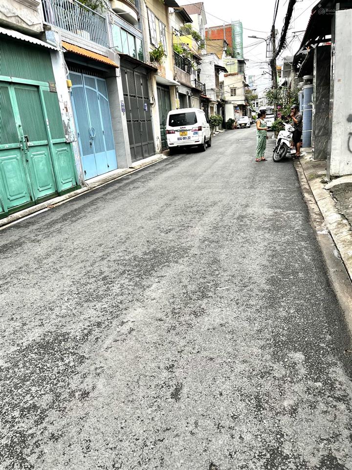 Bán nhà gấp đường phú thọ hoà, diện tích 4mx10m, đúc 1 tấm, giá 5.4 tỷ ( ko tl), hẻm 6m thông