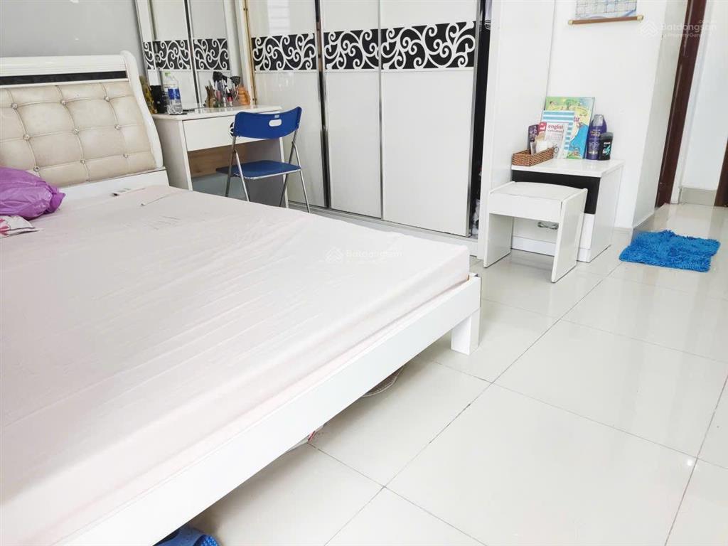 Bán nhà chính chủ đường lk 56 (p. bhhb), dt 4m x 20m, 2 lầu, giá 5,5 tỷ (tl) xe hơi ngủ trong nhà