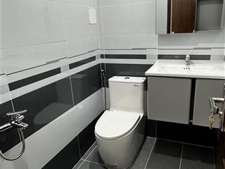Bán nhà 4 lầu đường âu cơ, diện tích 3mx10m, tổng dt 30m2, nhà đẹp, giá 5 tỷ (bớt lộc), hẻm 4m