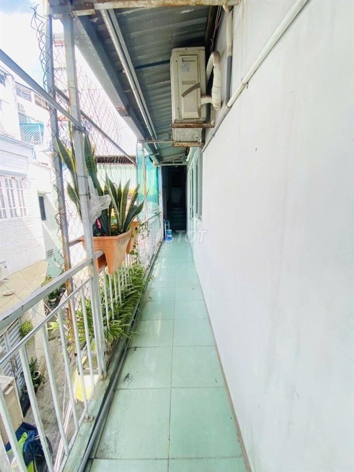 Nhà cho thuê đường Tô Hiến Thành Q10 180m2 sử dụng 5x20 4PN