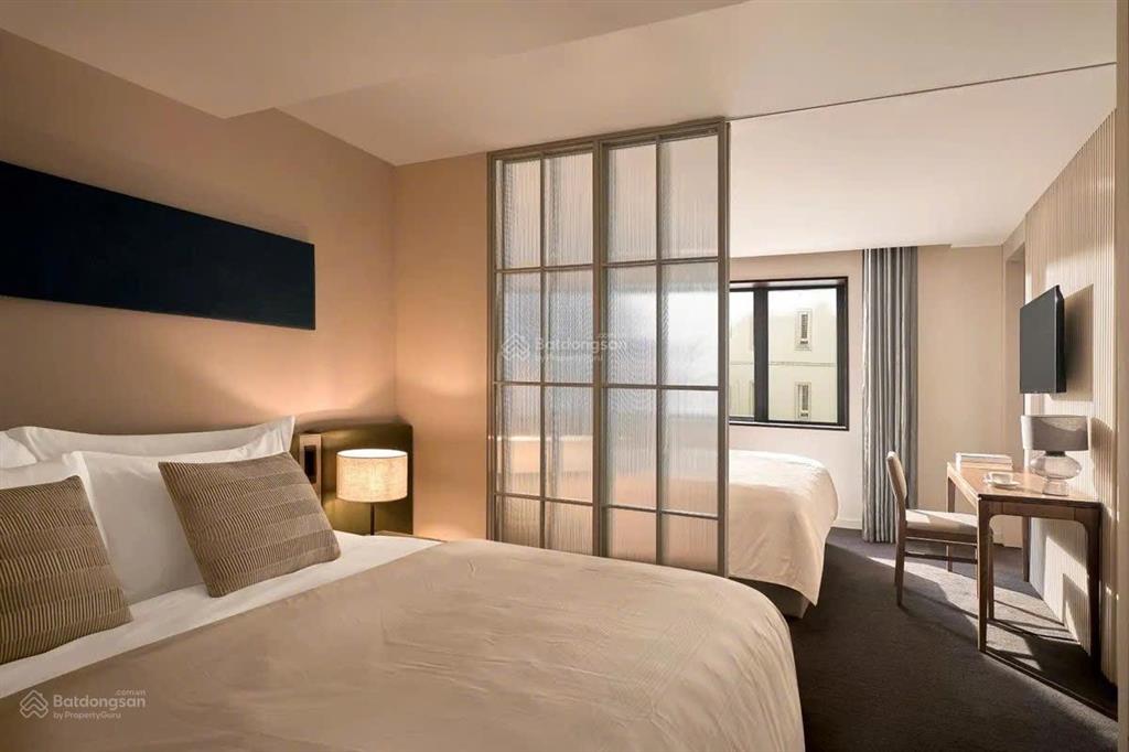 ( chính chủ) tôi cần chuyển nhượng toà ks, phố trần hưng đạo, q hoàn kiếm, dt 900 m2, 12t, mt 14 m.