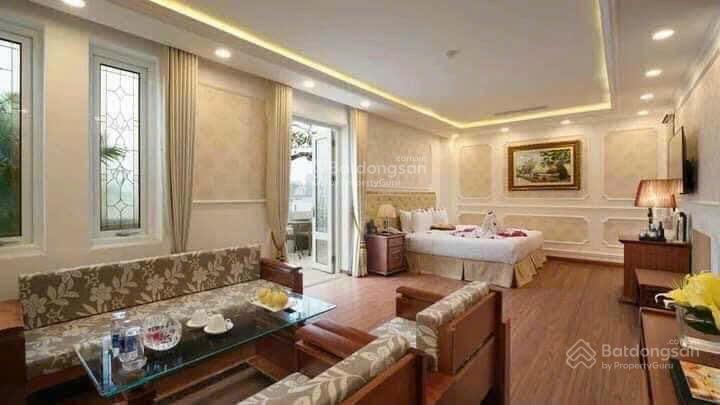 C vân chủ nhà ở nước ngoài nhờ bán toà khách sạn trung tâm phố cổ, quận hoàn kiếm, hà nội. dt 345m2