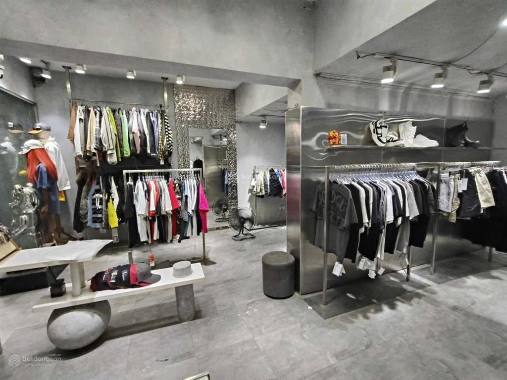 [chính chủ] tôi cần bán nhà mặt phố quán thánh, quận ba đình, dt 50 m, 4 tầng, mt 5,8 m