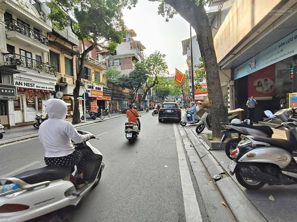 [chính chủ] tôi cần bán nhà mặt phố quán thánh, quận ba đình, dt 50 m, 4 tầng, mt 5,8 m