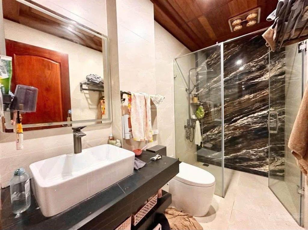 Chính chủ cần bán nhà phố võ văn dũng, hồ hoàng cầu, quận đống đa. dt 54 m2, 7,5 tầng, mt 4,5 m