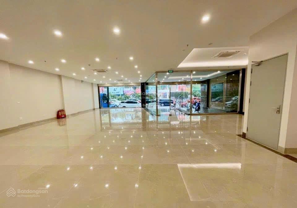 Anh hùng chủ nhà ở xa nhờ bán tòa vp, phố hoàng ngân, q. cầu giấy, dt 420m2 x 10 t, mt 17 m
