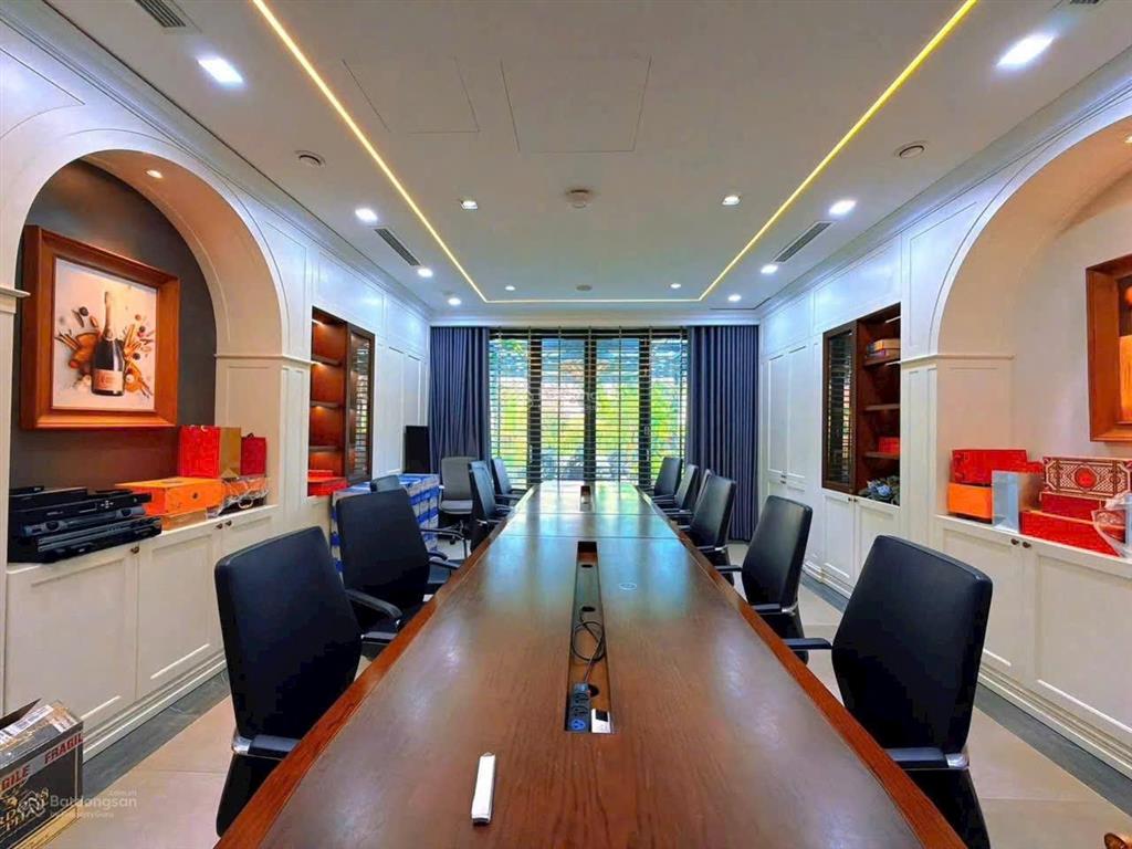 Chính chủ, tôi cần bán nhà ngã tư phố vũ phạm hàm, trần kim xuyến, q cầu giấy, dt 150 m, 7 tầng