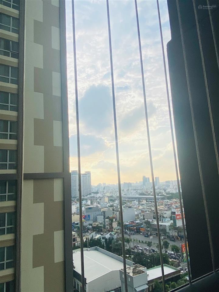 Bán nhanh căn hộ 2pn landmark 5 giá 10,6 tỷ vinhomes central park