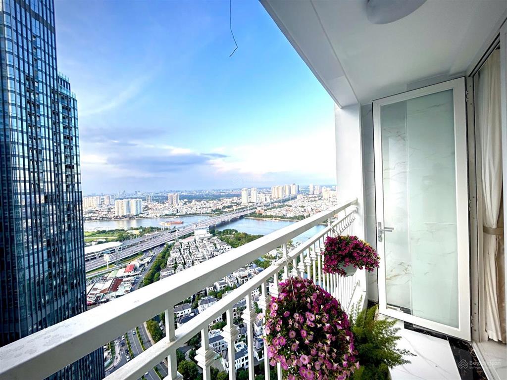 Cho thuê căn hộ landmark1 07 view công viên lanmark81 126m2 giá 65tr