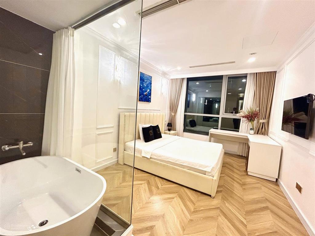 Cho thuê căn hộ landmark1 07 view công viên lanmark81 126m2 giá 65tr