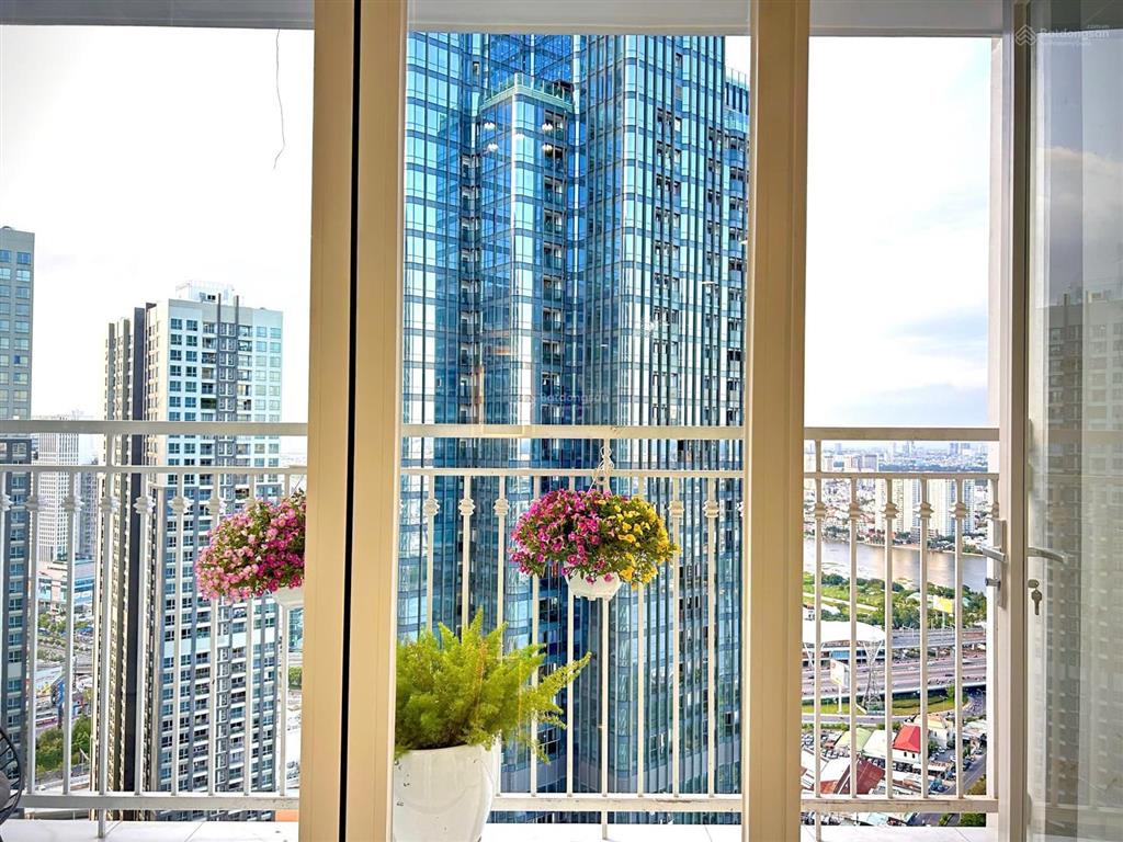 Cho thuê căn hộ landmark1 07 view công viên lanmark81 126m2 giá 65tr