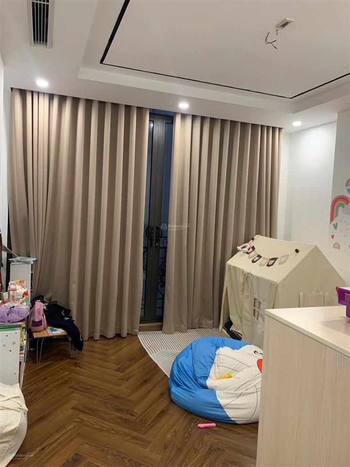 Biệt thự song lập 150m2 mặt tiền 10m. hoàn thiện full đồ có thang máy về ở ngay. giá chỉ 3x tỷ.