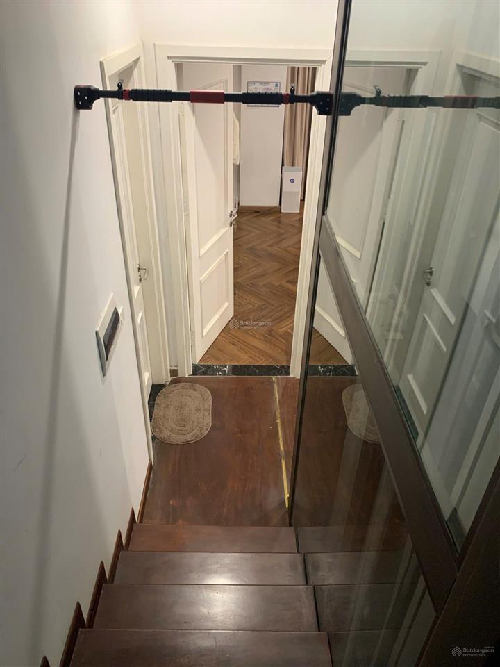 Biệt thự song lập 150m2 mặt tiền 10m. hoàn thiện full đồ có thang máy về ở ngay. giá chỉ 3x tỷ.