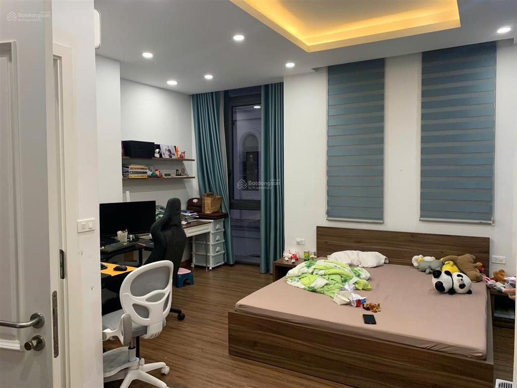 Biệt thự song lập 150m2 mặt tiền 10m. hoàn thiện full đồ có thang máy về ở ngay. giá chỉ 3x tỷ.