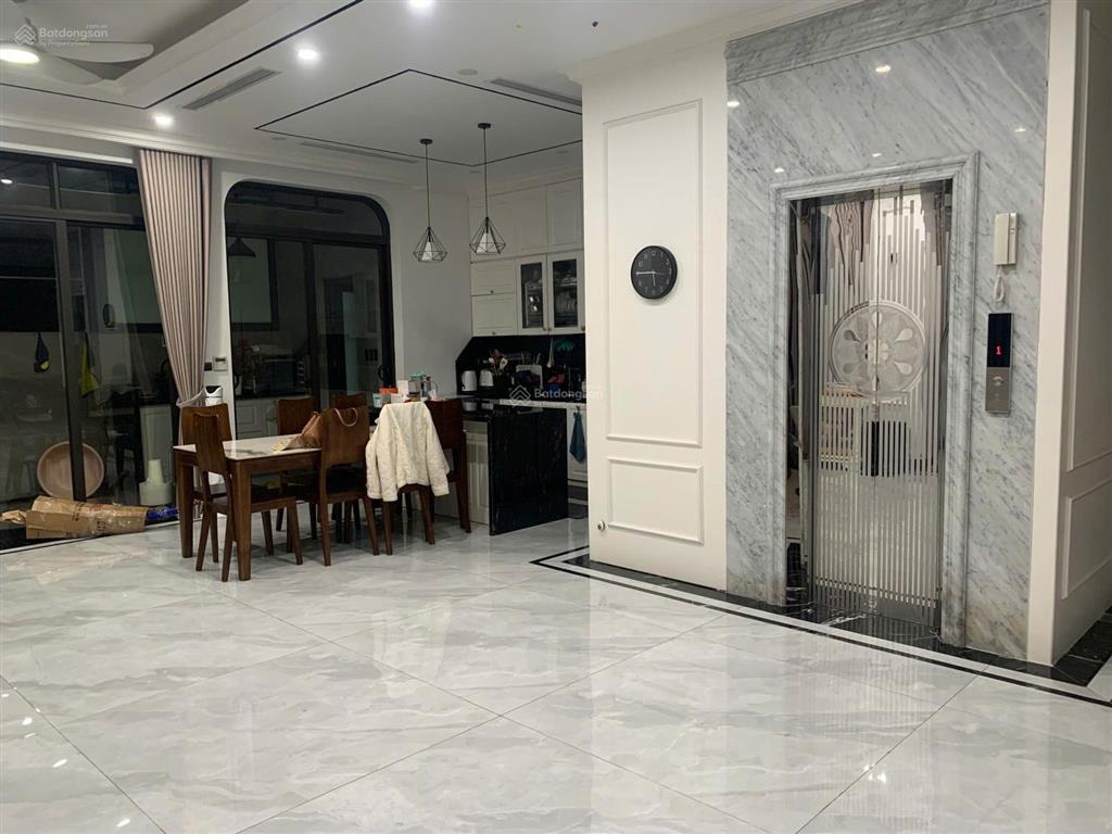 Biệt thự song lập 150m2 mặt tiền 10m. hoàn thiện full đồ có thang máy về ở ngay. giá chỉ 3x tỷ.