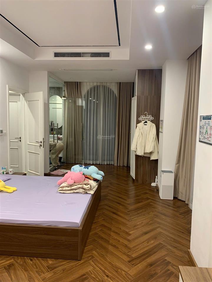 Biệt thự song lập 150m2 mặt tiền 10m. hoàn thiện full đồ có thang máy về ở ngay. giá chỉ 3x tỷ.