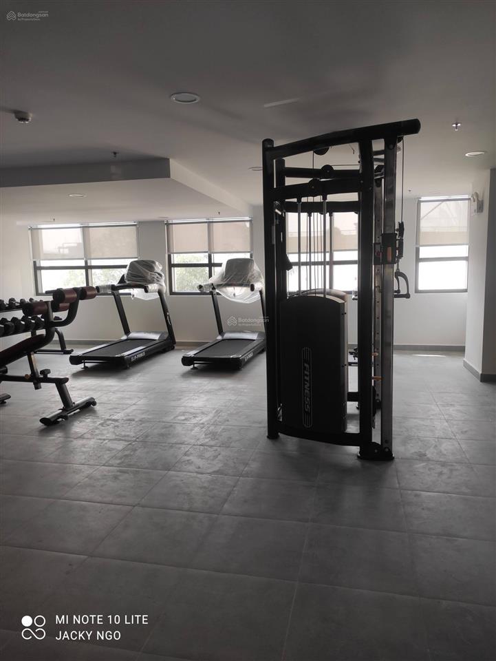 Căn studio 44m2, 1wc, tủ bếp, bếp từ, rèm, nệm, máy nước nóng, máy giặt, máy lạnh 6.5tr/tháng