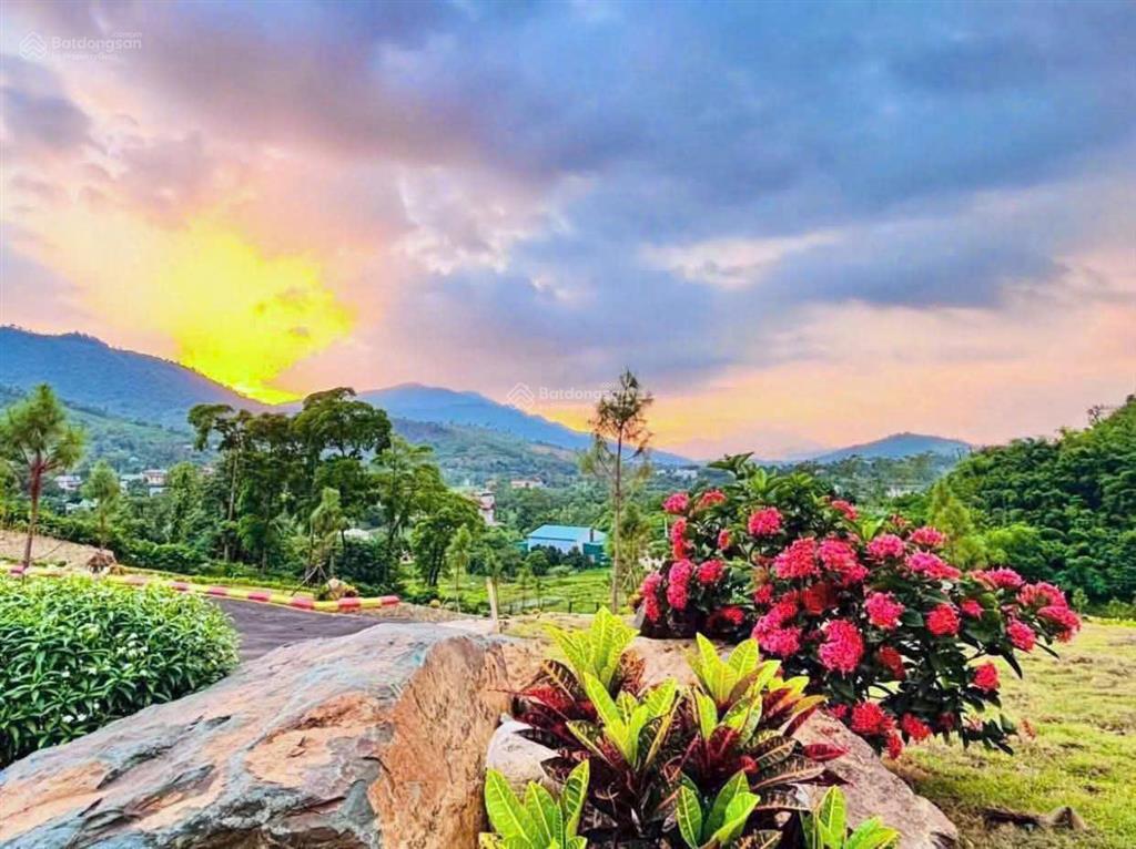 Cần bán gấp lô đất trong lõi kđt vệ tinh hoà lạc  sẵn sổ  full thổ cư