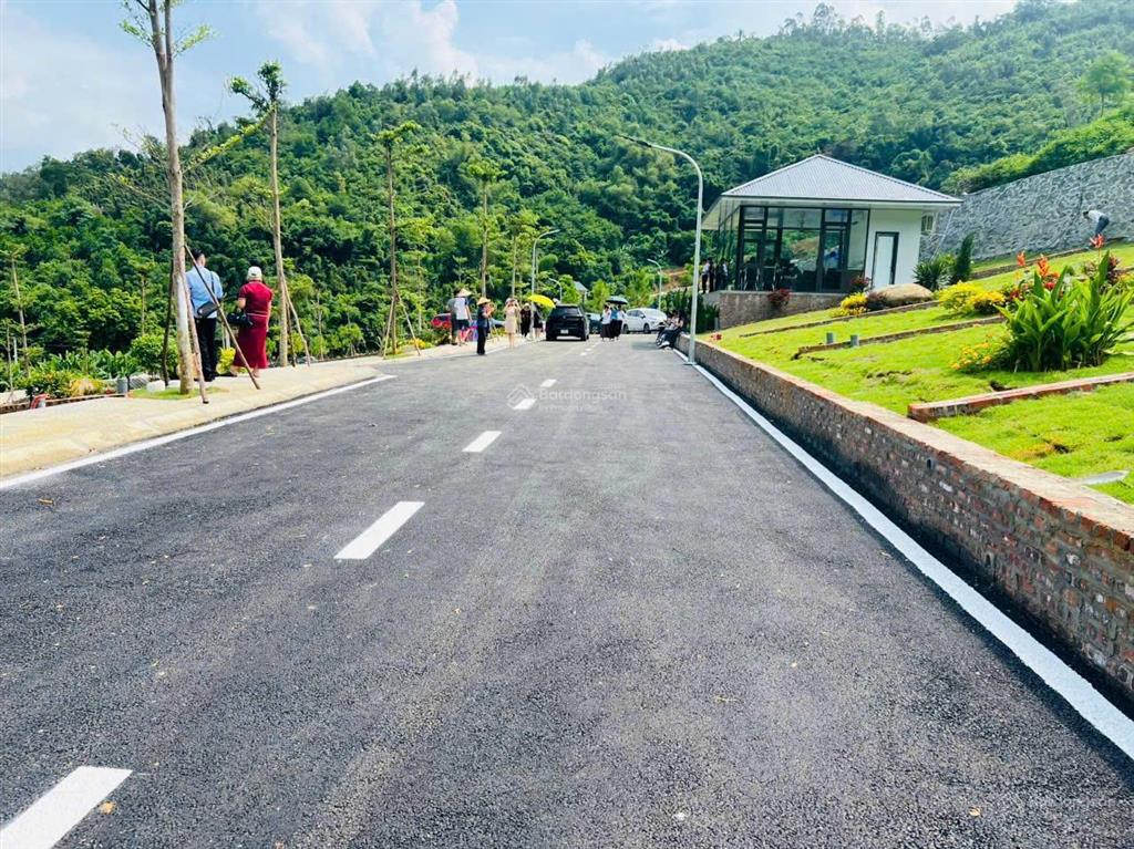 Cần bán gấp lô đất trong lõi kđt vệ tinh hoà lạc  sẵn sổ  full thổ cư