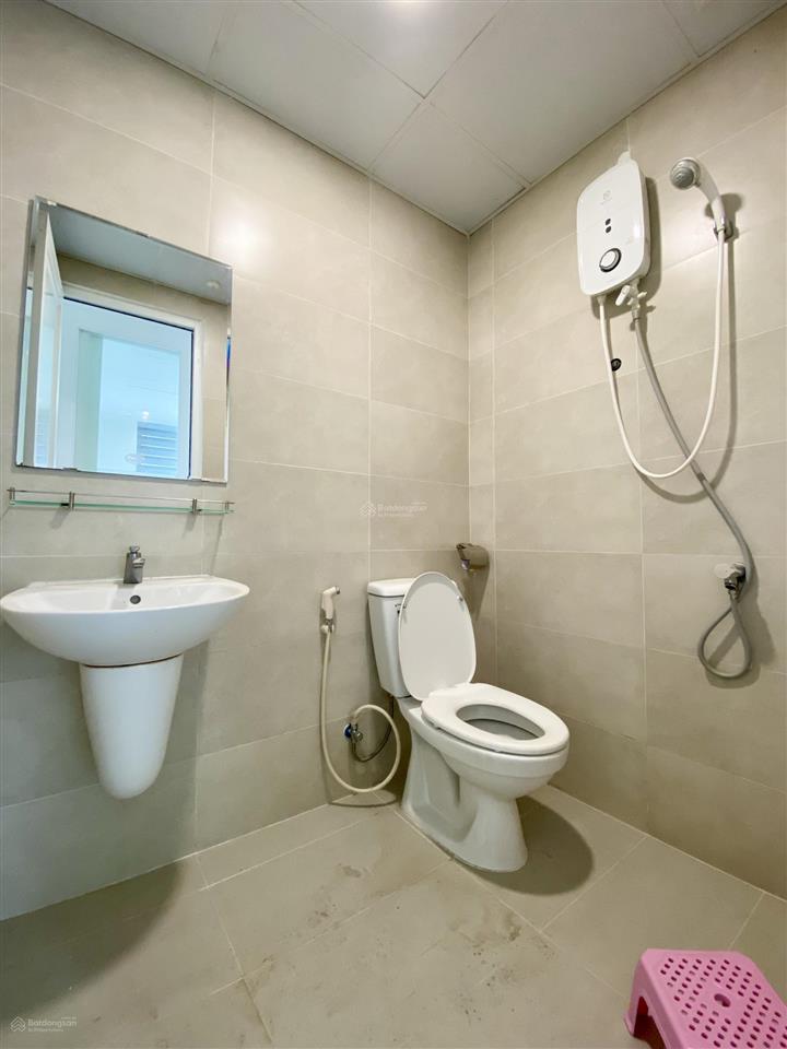 Cho thuê ở ngay căn 2pn sài gòn intela, trống 5.5tr/tháng, sẵn nội thất từ 6tr/tháng. 0903 042 ***