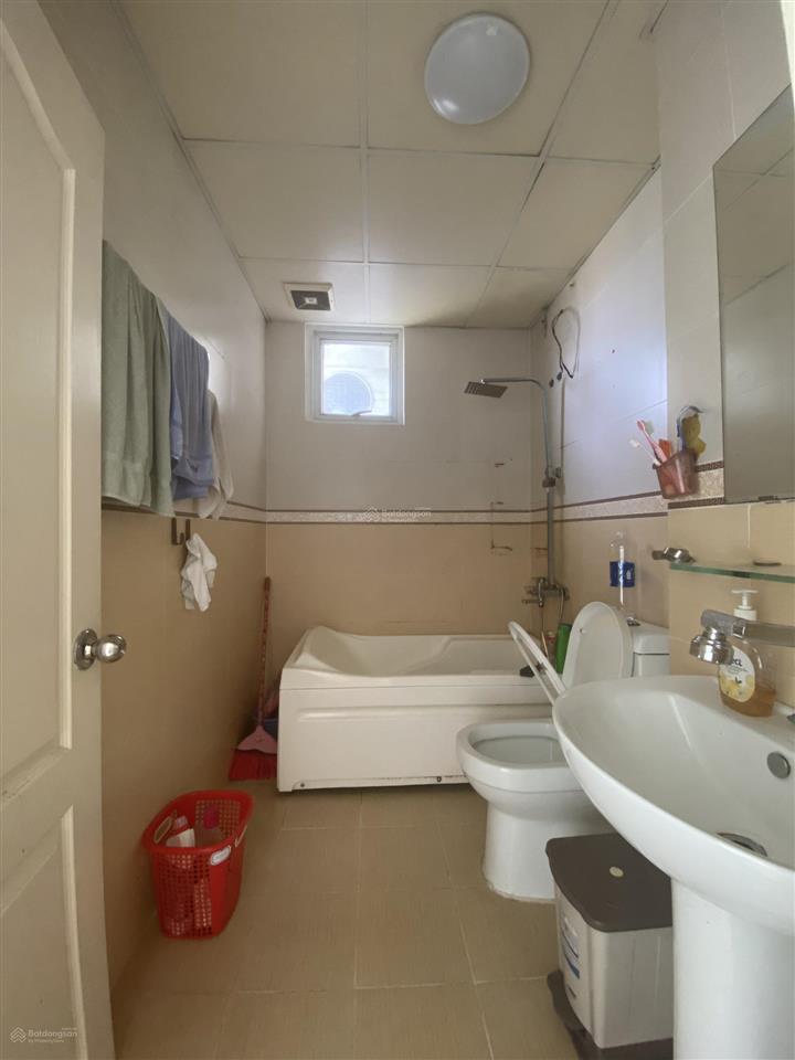 Bán căn hộ hạnh phúc, 100m2 3pn,2wc chỉ 3.35 tỷ (102%), tặng nội thất, tầng thấp.  0903 042 ***