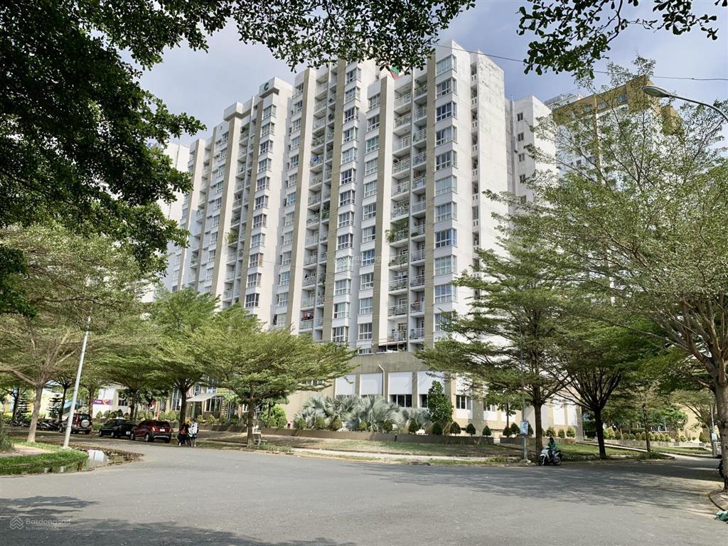 Bán căn hộ hạnh phúc, 100m2 3pn,2wc chỉ 3.35 tỷ (102%), tặng nội thất, tầng thấp.  0903 042 ***