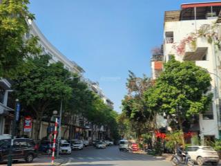 Đất lâm hạ.giá hợp lý.97m2 mặt tiền 6m. nhà 3 tầng cũ xác định bán đất
