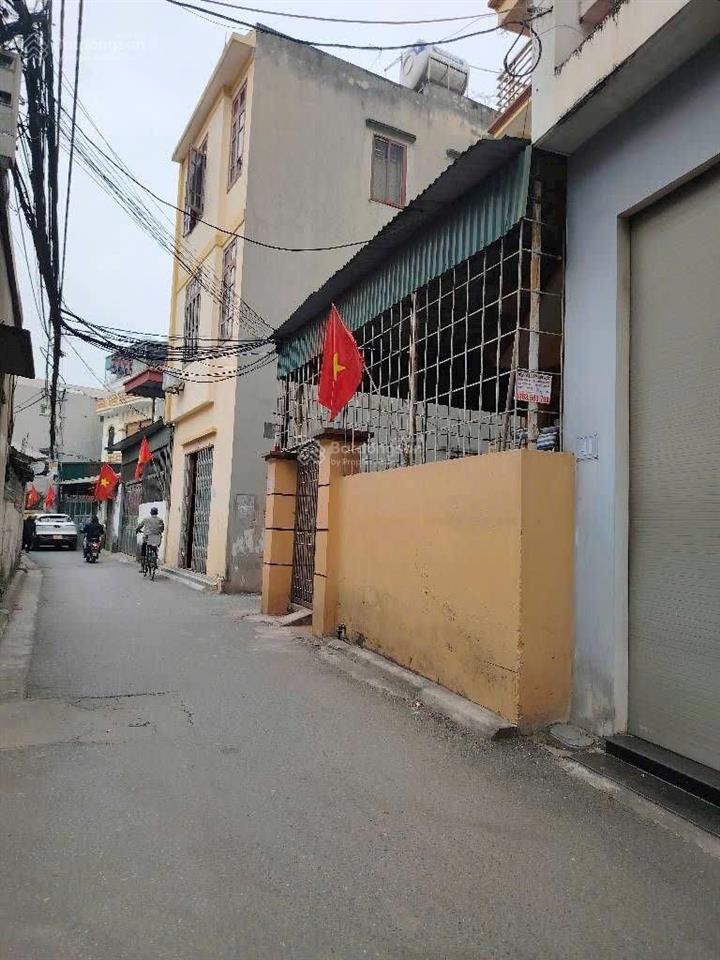 Một nhà ra mặt phố, hồ bồ đề. 7 chỗ vào đất. 60m2 mặt tiền đỉnh cao. giá đầu tư 230tr/m2