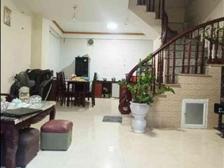 Bán nhà về quê. 40m2 mặt tiền 5m thiết kế 4 tầng.ngõ 3m,cách 20m ra đường ô tô tránh.giá tốt 9.1 tỉ
