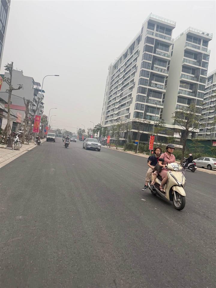 Chính chủ bán nhà mặt phố thông nguyễn lam,chu huy mân.55m2 thiết kế 7 tầng thang máy.giá tốt 18 tỉ