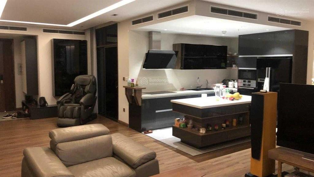 Chính chủ bán căn góc 3 phòng ngủ view phố đẹp dự án sun grand city ancora, số 3 lương yên
