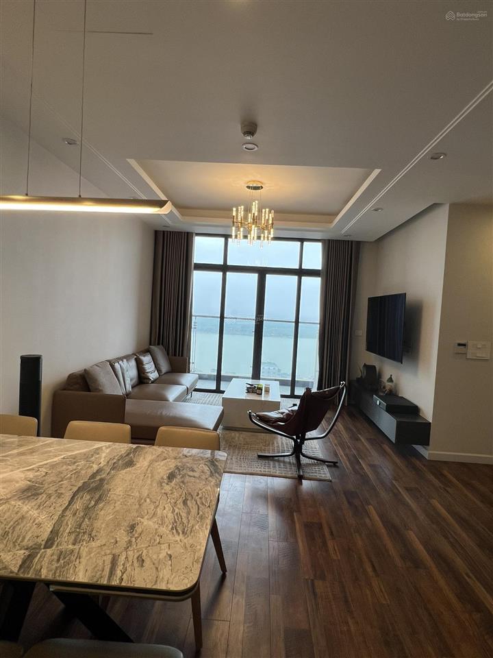 Bán căn hộ góc 3 phòng ngủ 125m2 view sông hồng đẹp nhất dự án dự án sun grand city ancora