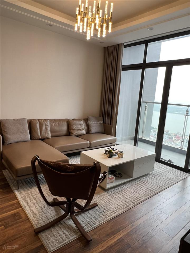 Bán căn hộ góc 3 phòng ngủ 125m2 view sông hồng đẹp nhất dự án dự án sun grand city ancora