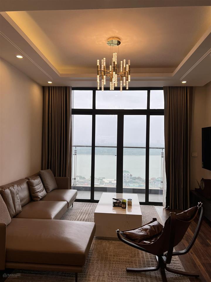 Bán căn hộ góc 3 phòng ngủ 125m2 view sông hồng đẹp nhất dự án dự án sun grand city ancora