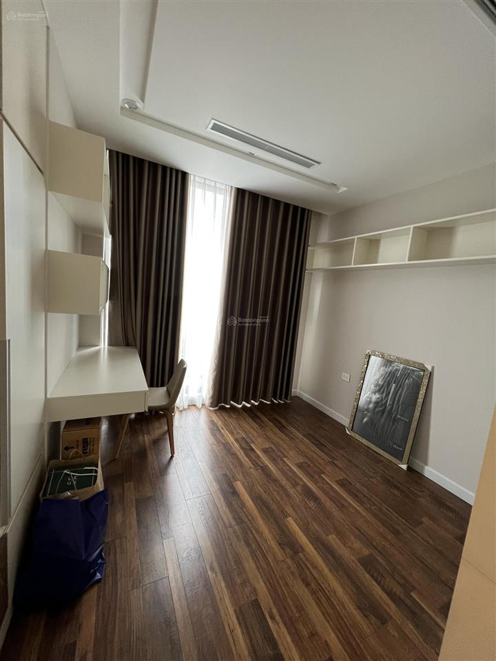 Bán căn hộ góc 3 phòng ngủ 125m2 view sông hồng đẹp nhất dự án dự án sun grand city ancora