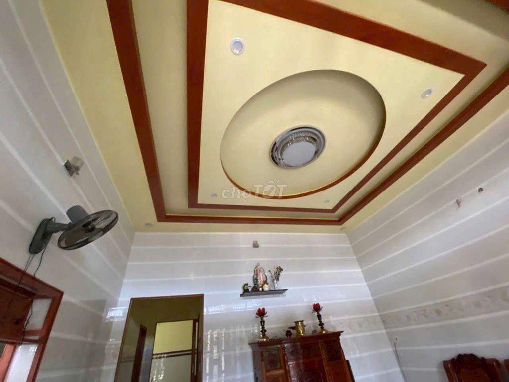 Nhà 179 m2 thổ cư phường Tân Triều