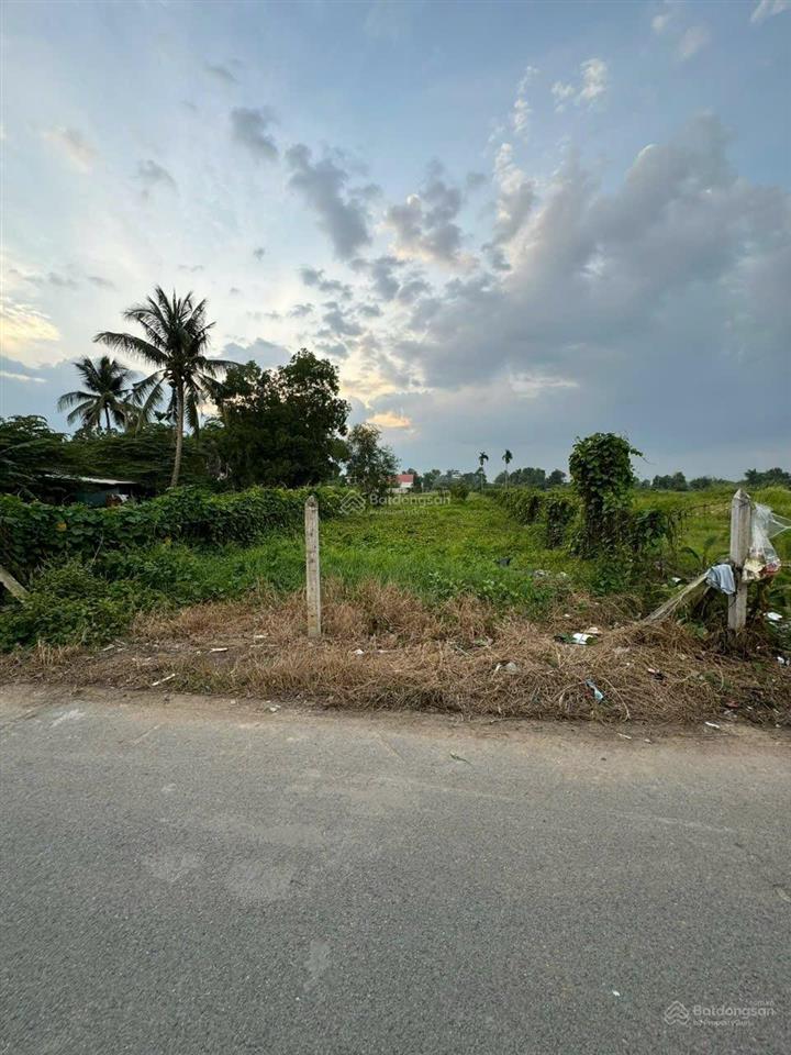 Bán đất chánh mỹ ngộp rẻ, vị trí đẹp tiềm năng cao. 1283m2 giá 9tr/m2. kế bên khu đô thị hud