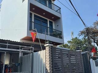 Bán nhà phú lợi có hoàn công, 5x19 3 tầng rộng rãi, giá tốt, nhà hiện đại sạch đẹp. đường nhựa thôn
