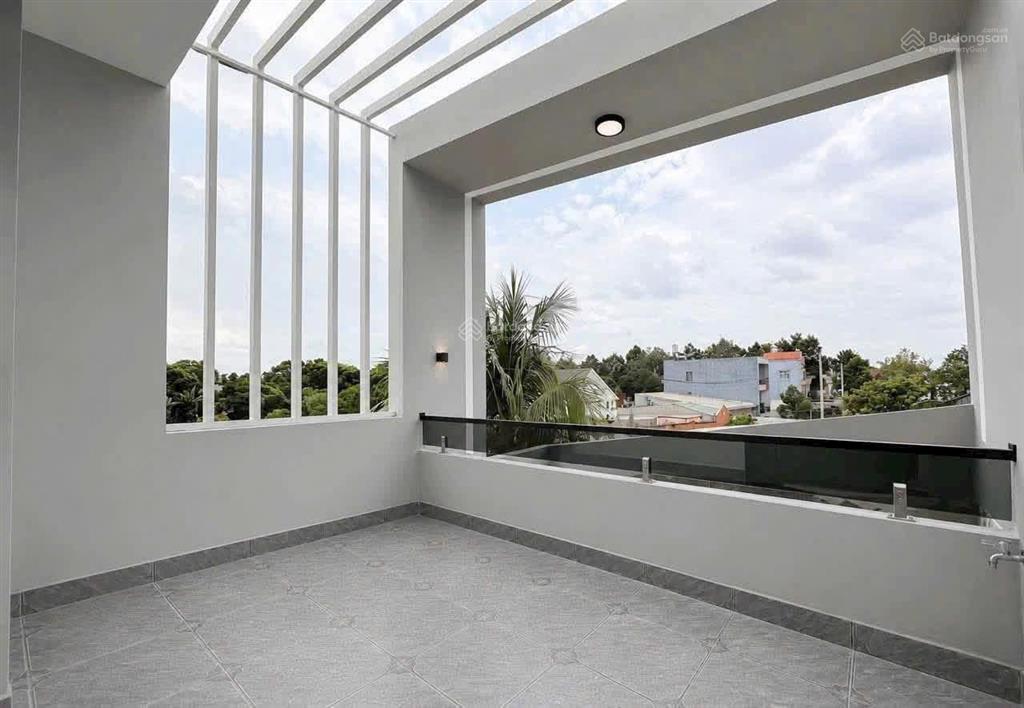 Bán nhà phú lợi có hoàn công, 5x19 3 tầng rộng rãi, giá tốt, nhà hiện đại sạch đẹp. đường nhựa thôn