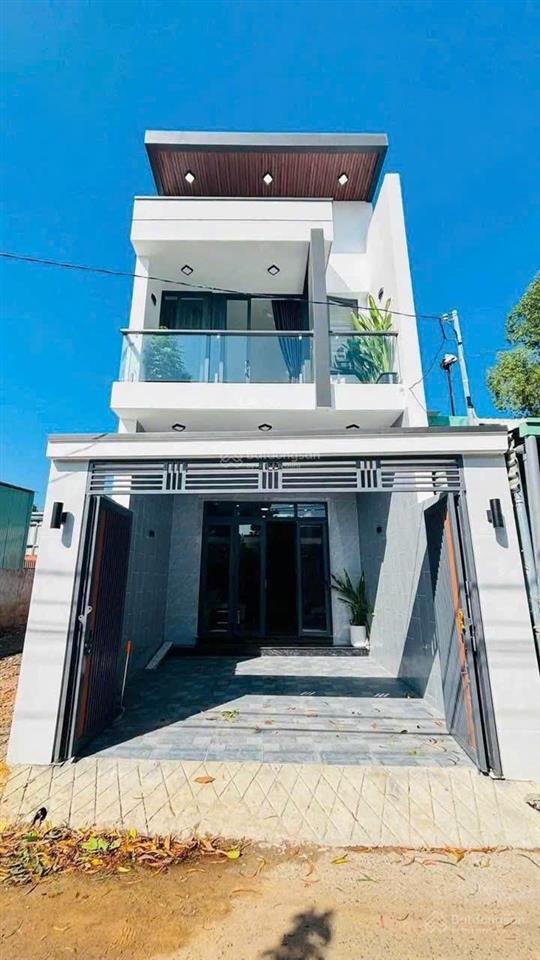 Bán nhà mới phú hòa, đường nhựa 5m thông. kdc hiện hữu yên ổn, gần trường, chợ. sẵn nội thất đẹp