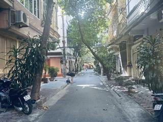 Bán nhà 5 tầng, ngõ 26 nguyên hồng