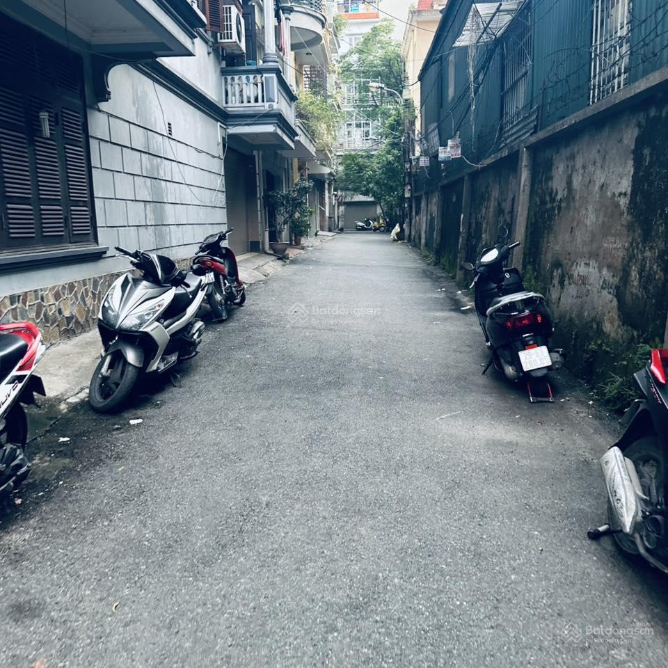 Bán nhà kbt 4.5 tầng khu phân lô thái hà  tây sơn