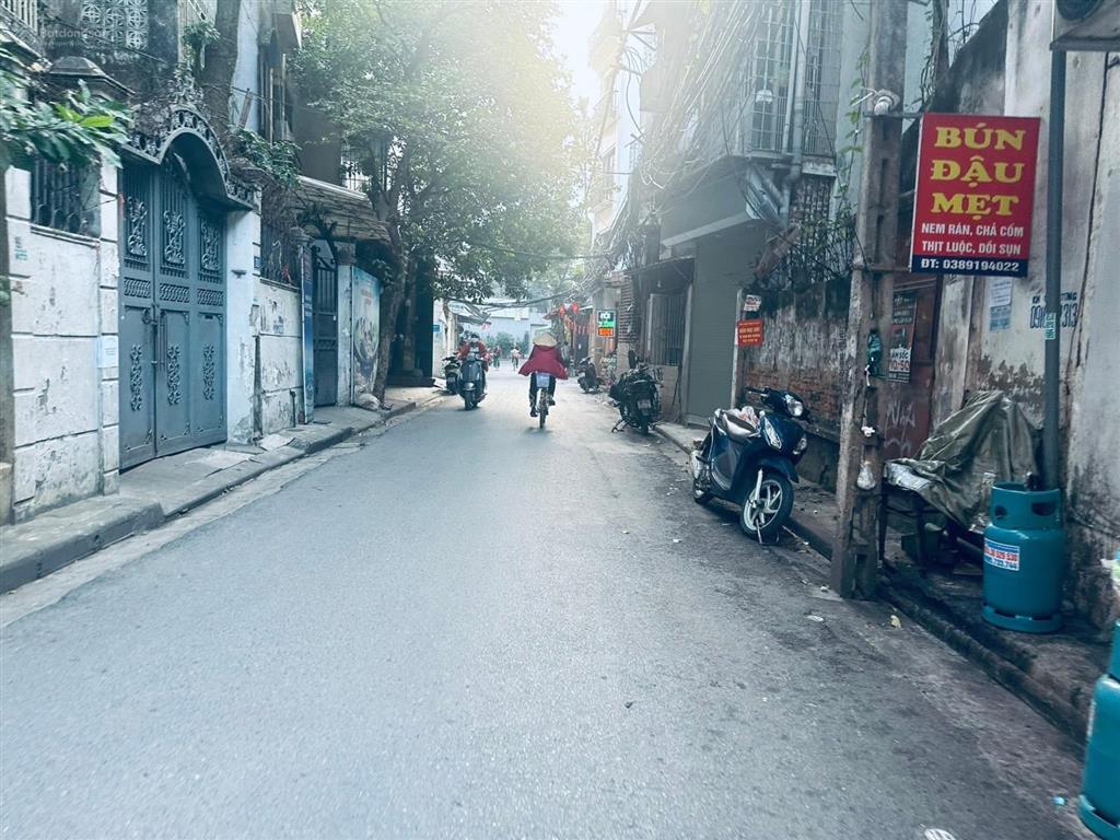 Bán nhà kbt 5 tầng khu phân lô ngõ 59/65 hoàng cầu. khu víp