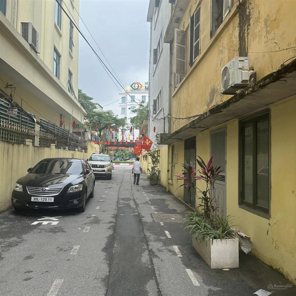 Bán nhà kbt 7.5 tầng khu phân lô 3 mặt ngõ 97 nguyễn chí thanh