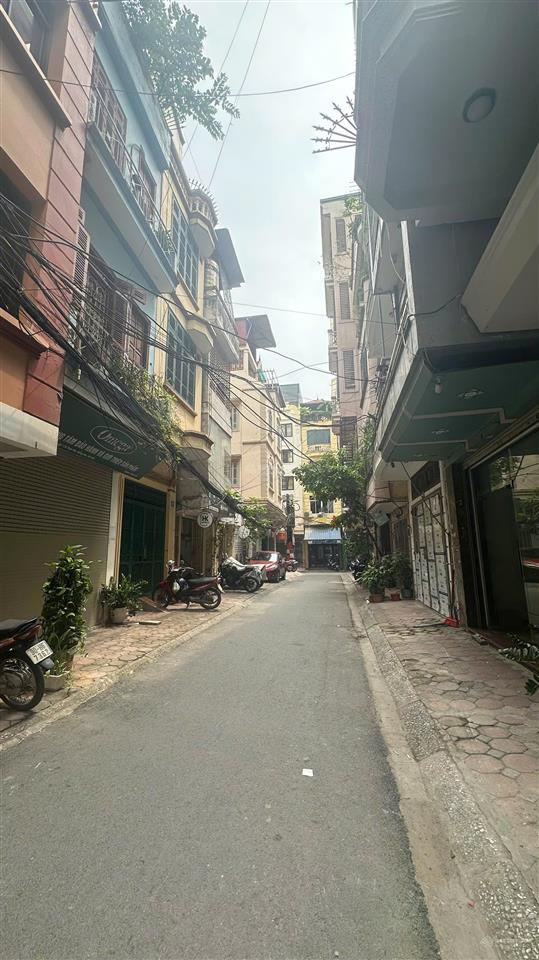 Bán nhà kbt 6.5 tầng khu phân lô ngõ giếng hoàng cầu xây mới. 60m² giá 25.5 tỉ