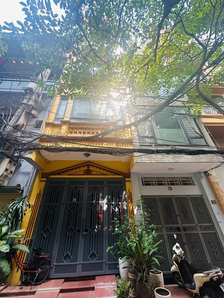 Cần bán gấp nhà kbt 5 tầng khu ngõ 131 thái hà 12 tỷ