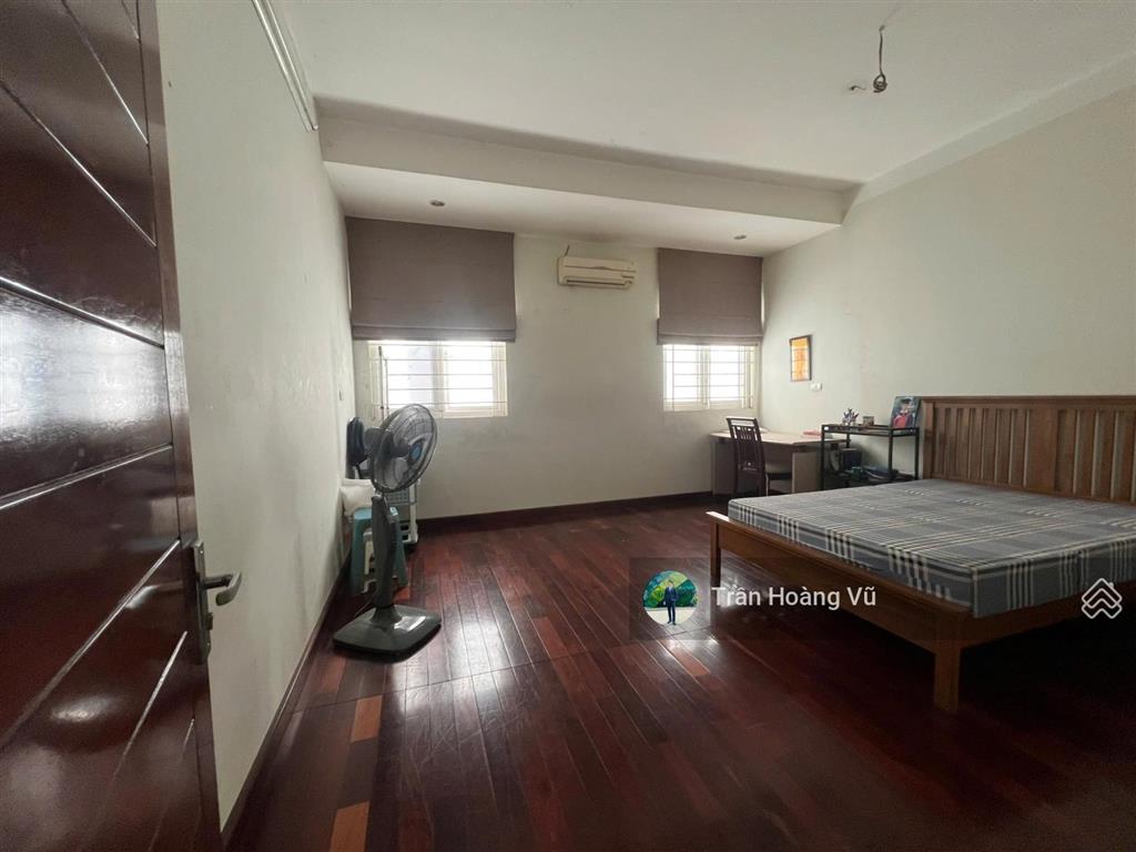 Không lo quy hoạch, nhà phố liễu giai 2 mặt ngõ ô tô, dt 59m2 x 5 tầng đang cho thuê